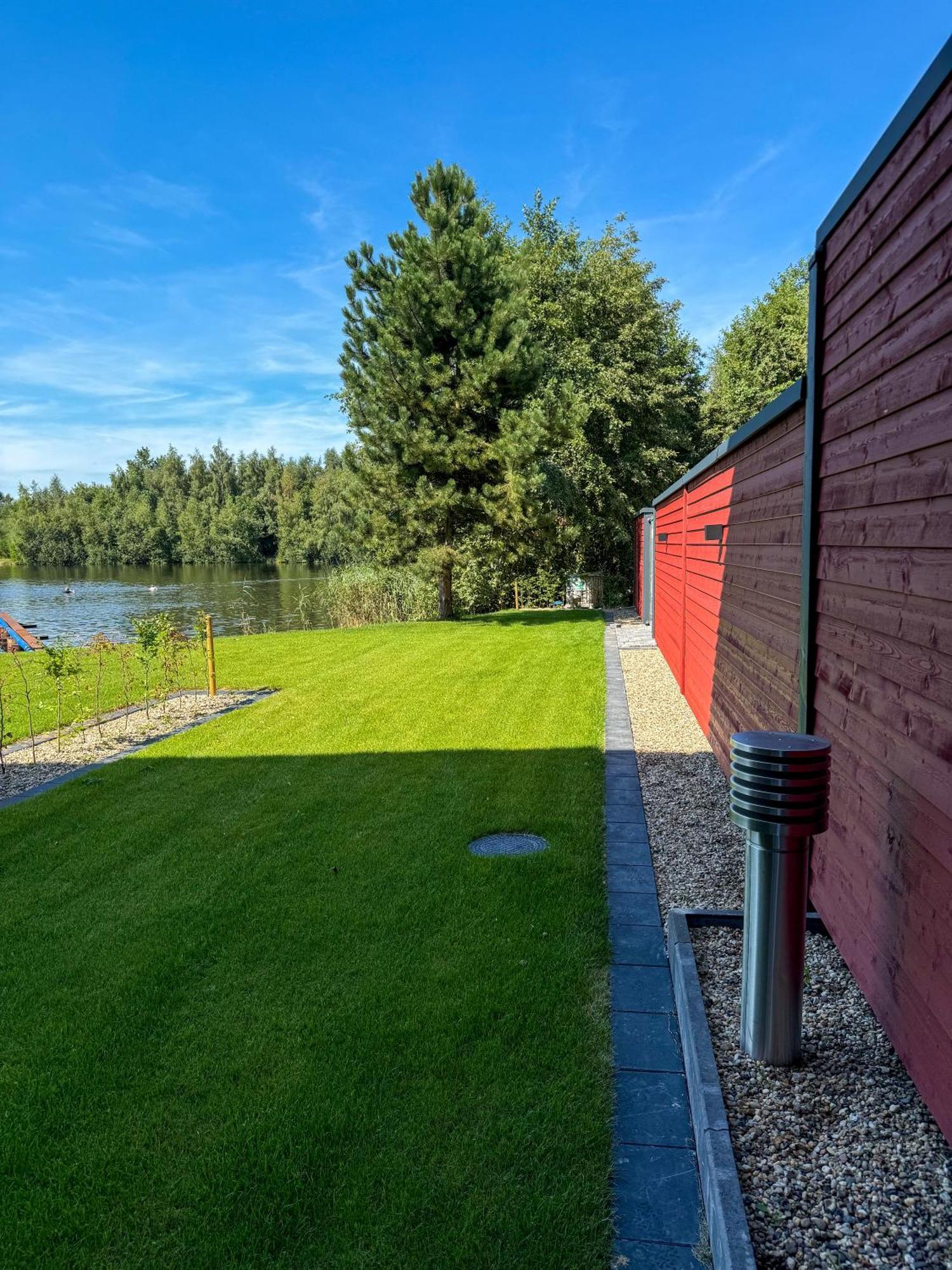 Veenland Hotel Haren Exteriör bild