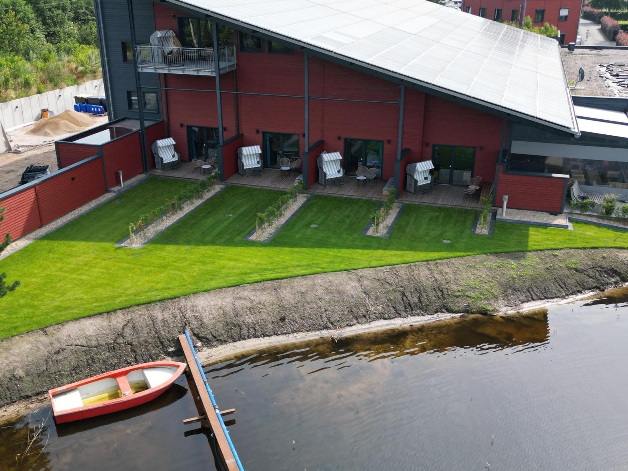Veenland Hotel Haren Exteriör bild