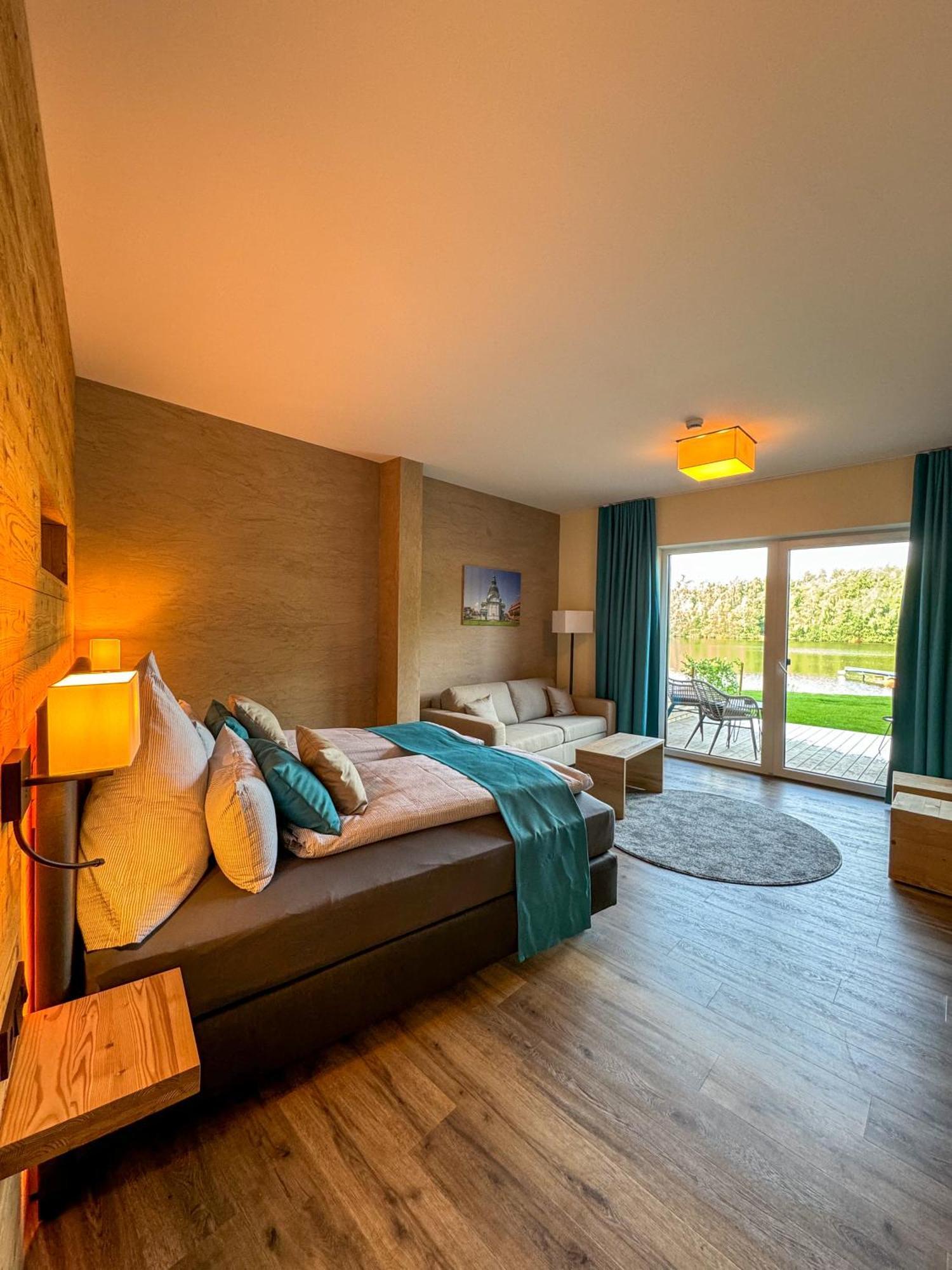 Veenland Hotel Haren Exteriör bild